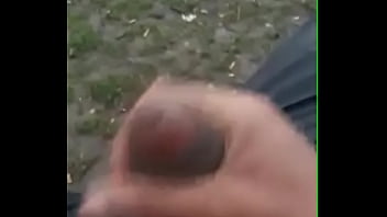 Aftrekken In Het Park Grote Cumshot