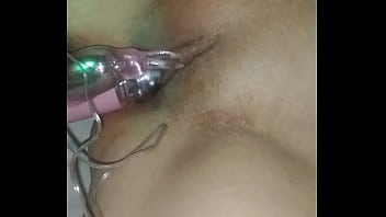 Eu E Minha Esposa Procurando Uma Amiga Nora Brincar Com A Gente - lesbians, salvador - Video 3043483