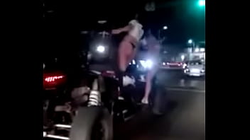 Bailando En Las Calles De Acapulco