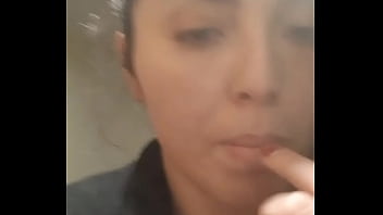 Mimi Pelada No Corredor Do Hotel