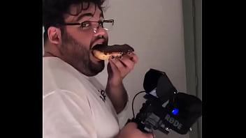 Gordinho Dando Bolo Pro Ator Porno E A Atriz Fica Indignada