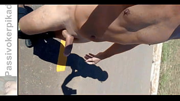 Pelado Na Rua De Pau Duro Pela Manh_