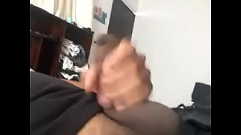 Jalándomela - swinger, bi, morboso, verga-gorda, manos-grandes - Video 3255266