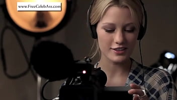 Momo Juniper Hurley In About Cherry 2012