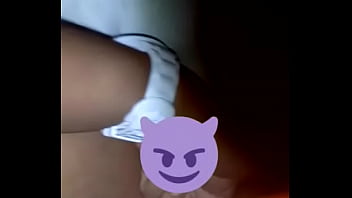 Novinha Negra Cavala Fudendo A Xereca Na Siririca