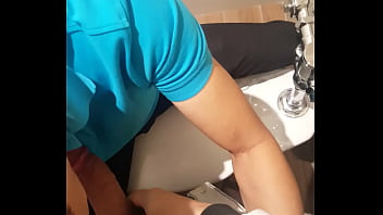 Được anh Nhật bú ở Aeon T_n Phú