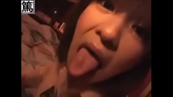 ディルドを舐め回す関西弁の女の子