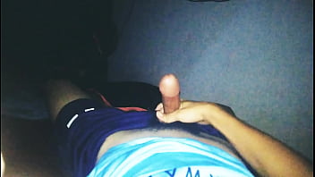 Trai áo đá banh sục cặc r_n ph_ lòi