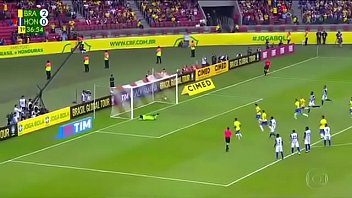 Brasil Enfia Com Muita Em Honduras