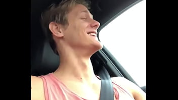 Vídeo: Modelo Eluan Jeunet