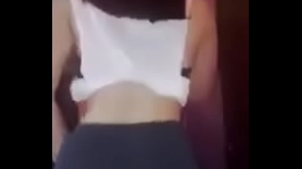 Bailando Un Poco De Twerk