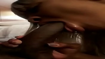 Ebony Amateur Using Nice Lips To Milk Bbc