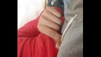 Venezolano Se Toca Por Ver Una Cola Argentina.una Tocadita Aprovechando La Erección Matutina...