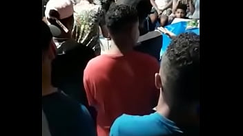 Menino Magrelo é Arrombado Por Negrão Cabeçudo