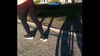 Hermosa Mujer Con Incre_bles Piernas Y Culo