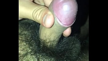 Chico Virgen Jalándosela