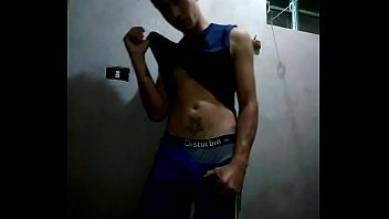 Chavo Masturbándose 1 Parte