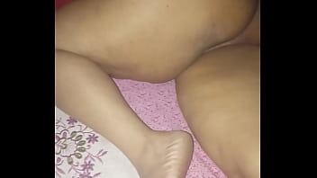 Plump Housewife Massive Glittering Ass Show