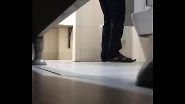 Trai Vp cu to đái
