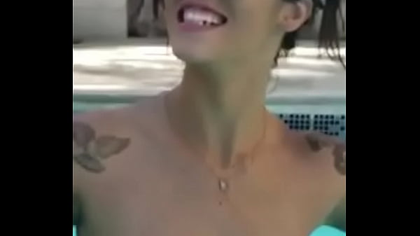 Pool, Beach, Swimming-pool - Unknown - 2025 - Sexy - Performance - Video 3003259