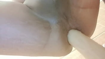 Estrenando Dildo En La Ducha