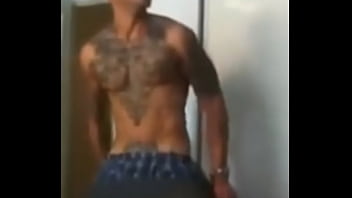 Gay, Shorts, Boxers, Cholo, Cholo-tatuado, Cholo-bailando - Gay - 2025 - Intense - Show - Video 3282571