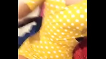 Chica Barbie Muestra Todo Su Culo