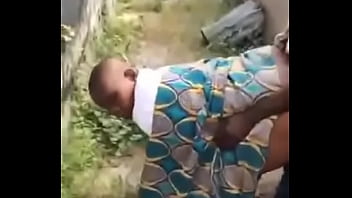 Demu Akitombawa Porini