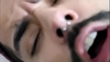 Enfiando Pau De B. No Amigo