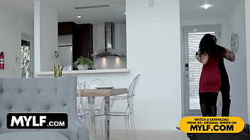 Sheena Ryder Gets Her Pussy Wrecked