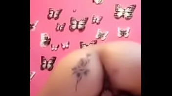 M. Singando Con Un Hombre