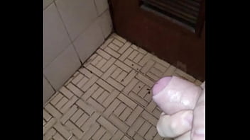 Jalandome La Verga, Corrida De Leche En Cámara Lenta