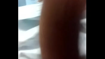 Punheta No Quarto Escondidinho