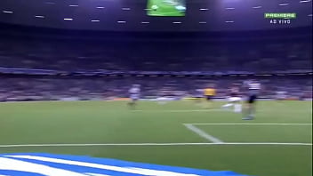 Arrascaeta Comendo Cearense Com Bola E Tudo