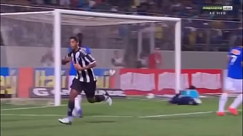 Gol Do Ronaldinho Gaucho Contra O Crüzeiro (para Maiores De 21 Anos)
