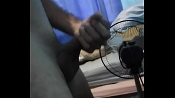 Aburrido En El Cuarto