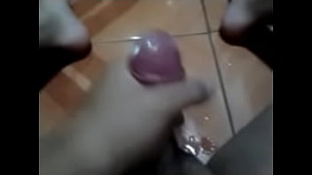 Mi Primer Video Masturbandome