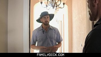 Familydick - Muscle Stepdaddy Fucks His Stepson And The Horny Postman