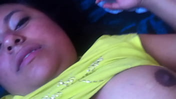 Se Deja Mamar Las Tetas. Aqui Les Dejo Mi Facebook Danna Salgado