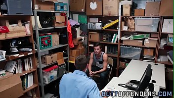 Amateur Criminal Barebacked As He Jerks