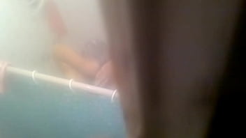 Vecina Espiada Bañándose - voyeur, tetas, puta, madura, espia, espiada - Video 2972865