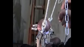 Extreme Session Of Bdsm : Slut Strav Suspendet And 3 Insert In Ball