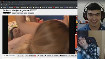 Reagindo A Mulheres Peidando Na Cara