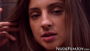 Seductress Strips And Then Rubs Her Puss In The Shower A Bit