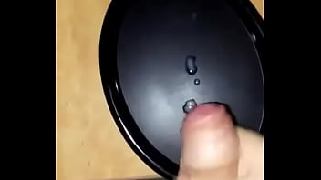 Teenager Spritzt Im Hotel Ab