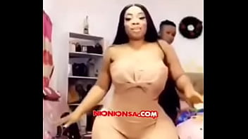 Moesha Bodoung Twerks For The Camera #2