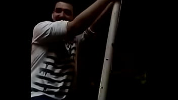 Qu_mica Sarad_o Fazendo Pole Dance