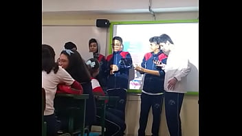 Garotos Cantando Paródia Da Música Sniper Cheios De Tesão