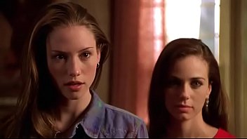 Não é Mais Um Besteirol Americano