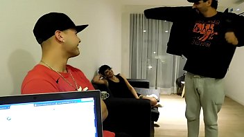 Mi Papa Se Fue A Comprar Y Mi Mama Hizo Que La Cojiera ...a Full